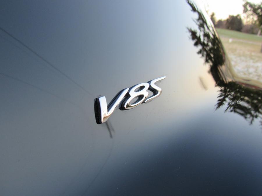 Логотип Bentley Flying Spur V8 S 2017 года  (фото 40 из 154)